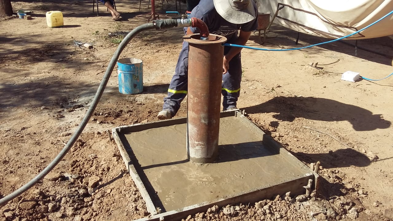 Finalizaron las obras del pozo que abastecerá de agua a casi 200 familias de Misión Carboncito
