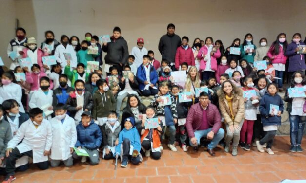 Niños y niñas de Cachi disfrutaron de cine ambiental