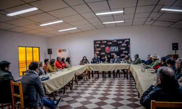 Funcionarios provinciales e intendentes analizaron los avances de la minería y los planes de desarrollo para los municipios