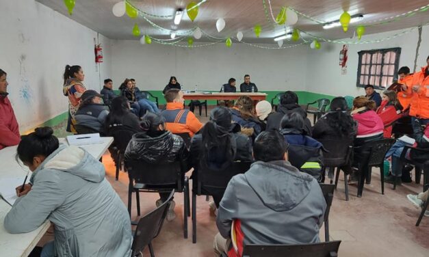 Trabajo conjunto de la Mesa Social Minera para la creación de la Casa Comunal de Olacapato