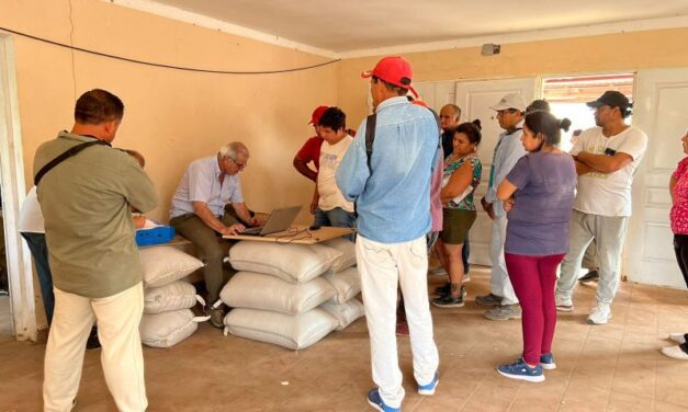 Pequeños productores de Rivadavia Banda Sur recibieron 263 mil kilogramos de granos