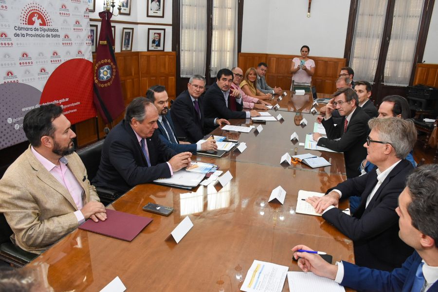 Funcionarios y legisladores provinciales abordaron una agenda estratégica con el embajador de Francia en Argentina