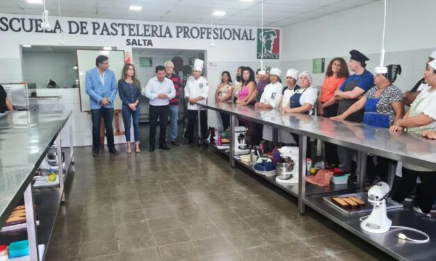 Salta Capacita: entregaron certificados a 38 trabajadores especializados en pizza