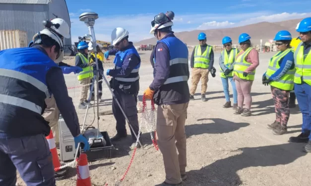 Monitoreo ambiental participativo en el proyecto de litio Rincón