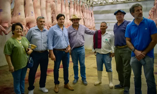 En Tartagal, funcionarios provinciales visitaron el frigorífico y la planta clasificadora de residuos