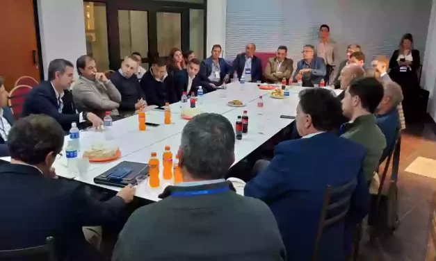 El Gobierno junto a CASFOG promueven programas de financiamiento a bodegueros y proveedores mineros