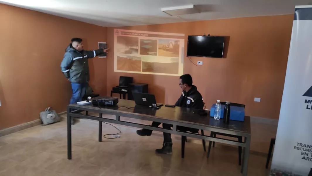 La Secretaría de Minería y Energía supervisó la reunión informativa sobre el proyecto Providencia en Estación Salar de Pocitos