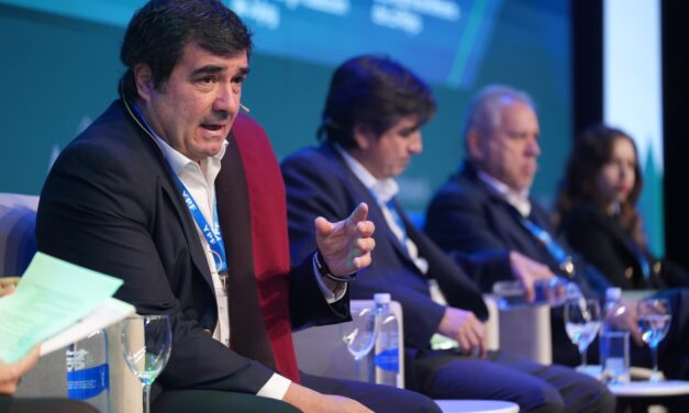 Salta en ARMinera Federal: de los Ríos explicó la política de participación de las comunidades