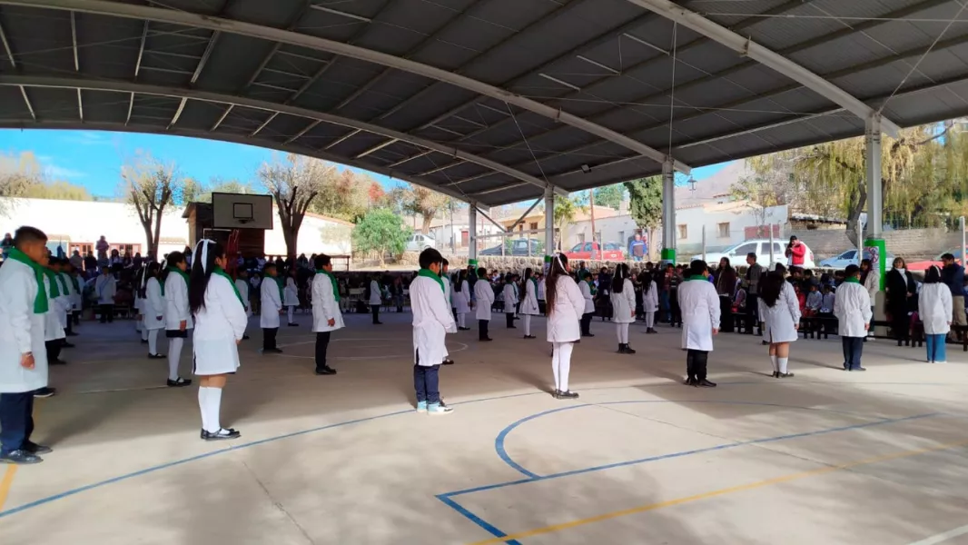 Día Mundial del Ambiente: alumnos de Cachi juraron compromiso y cuidado con el planeta