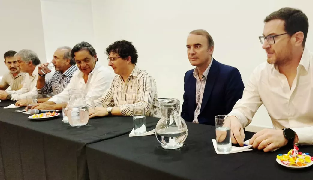 105822-el-gabinete-productivo-estuvo-en-general-guemes-el-bordo-y-campo-santo