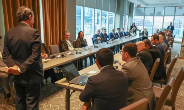 Salta presentó su cartera de proyectos ante inversores internacionales en Toronto