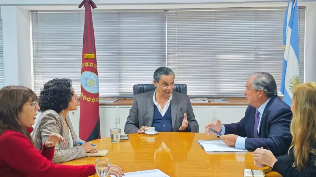 108392-presentan-politicas-de-desarrollo-productivo-ante-una-mision-de-cooperacion-de-la-union-europea