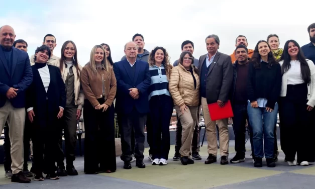 El ministro Lupión compartió una jornada de trabajo con jóvenes salteños