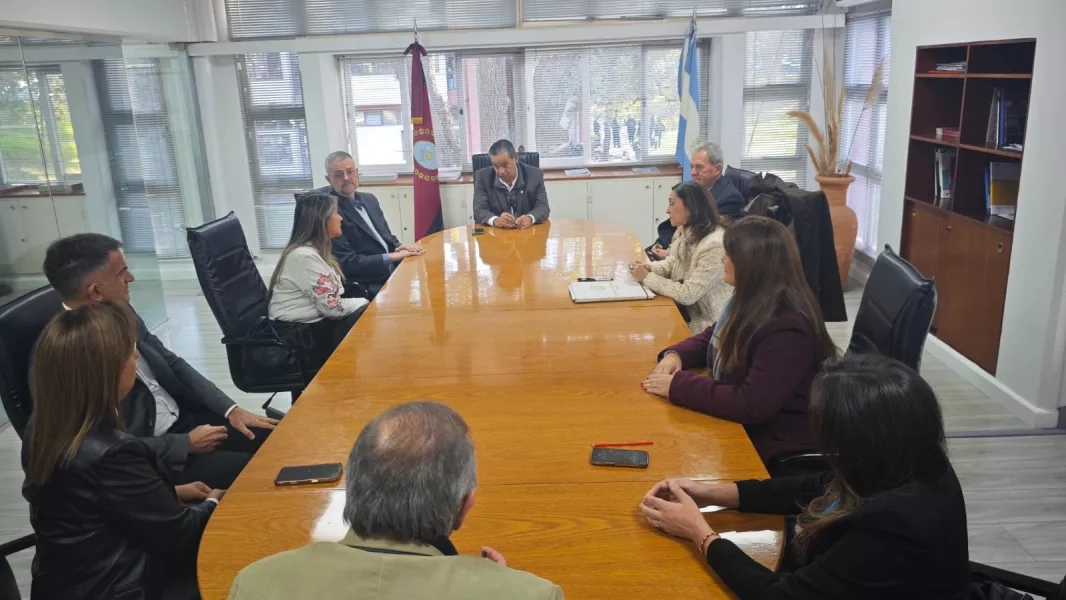 108578-tres-empresas-radicadas-en-parques-industriales-saltenios-obtuvieron-la-escrituracion-de-sus-predios 108578-tres-empresas-radicadas-en-parques-industriales-saltenios-obtuvieron-la-escrituracion-de-sus-predios