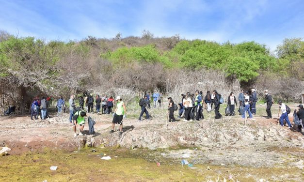 Compromiso colectivo con el ambiente en la jornada “El Dique te necesita” en Cabra Corral