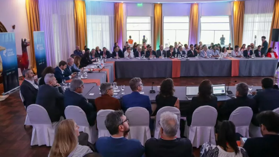 La Mesa del Litio impulsa una hoja de ruta consensuada para fortalecer la cadena de valor regional