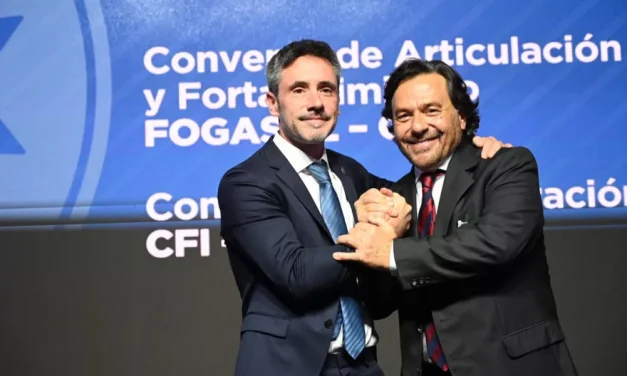 “El verdadero motor de esta provincia son ustedes”: Sáenz firmó convenios con el CFI por $4.000 millones para fortalecer a las MiPyMEs